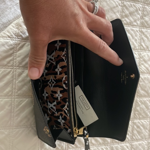 COPY - Louis Vuitton Jungle Collection special addition wallet - Picture 3 of 3